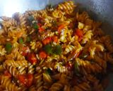 वेज पास्ता(veg pasta recipe in hindI) रेसिपी चरण 5 फोटो
