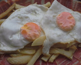 Foto del paso 3 de la receta: Huevos rotos con jamón de bellota y aceite de trufa
