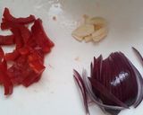 Foto langkah ke 1 dari resep Tumis Kubis Ayam Cincang Paprika.