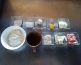 Foto del paso 1 de la receta: Bollos🥯 de jamón y queso con dip de chipotle 😋