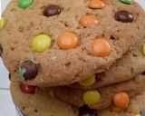 Foto langkah ke 15 dari resep Cookies M&M -joyofbaking.com.