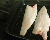 Foto del paso 3 de la receta: Lubina a la plancha y salteado de alcachofas con mango