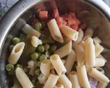 A picture of step 4 of Pasta mix vegetables salad.
