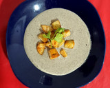 Foto del paso 10 de la receta: Crema de champiñones, a base de salsa bechamel