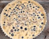 Une image de l'étape 7 de Tarte à la rhubarbe et myrtilles.