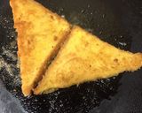A picture of step 15 of Potatoes triangle cutlus.