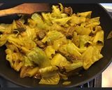 Une image de l'étape 2 de Sauté de bœuf aux carottes chou kale coriandre et curcuma.