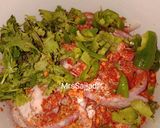 A picture of step 1 of Vegetable pokoray.