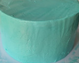 Foto del paso 9 de la receta: Ranita Birthday Cake relleno de compota de maracuyá y toronja