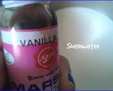 A picture of step 9 of Strawberry panna-cotta.