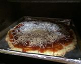 Foto langkah ke 6 dari resep Cauliflower Pizza [Keto friendly].