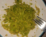 Foto del paso 2 de la receta: Desayuno de tostadas con palta y huevo 🤗