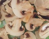Foto langkah ke 1 dari resep Omelette Jamur Kancing (Champignon).