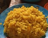 Foto langkah ke 5 dari resep Nasi goreng kunyit pedas.
