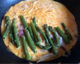 Spárgás omlett recept fázis 3 fotója