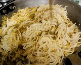 चटपटी वेज नूडल्स (Chatpati veg noodles recipe in hindi) रेसिपी चरण 4 फोटो