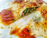 Foto del paso 5 de la receta: Raviolis caseros rellenos de espinaca y bacon