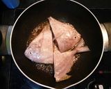 Foto langkah ke 1 dari resep Ikan Bawal Acar Kuning.