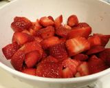 Foto del paso 2 de la receta: Panacota de fresas [sin nata - saludable] Panna cotta muy fácil