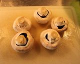 Foto del paso 8 de la receta: Pimientos re-llenos y tomates ajeados