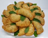 صورة لخطوة 7 من وصفة سمبوسك بحشوة اللحمة 😋