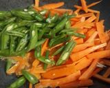 A picture of step 1 of Stir fried veg noodles.