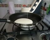 Foto del paso 12 de la receta: Crepes de setas y cebolla caramelizadas con salsa de parmesano