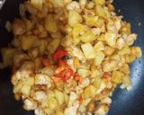 Foto langkah ke 6 dari resep Tumis Ayam Kentang Yummy.