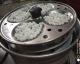 A picture of step 3 of Steamed Sabudana Papad.
