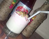 A picture of step 3 of Dalgona Rooh Afzah.
