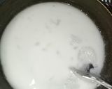 A picture of step 4 of Karachi Halwa.