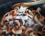 Foto del paso 2 de la receta: Papas a la crema con champiñones