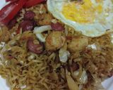 Foto langkah ke 9 dari resep Mie Goreng Minyak Wijen 👌.