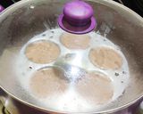 A picture of step 5 of Chocolate idli.
