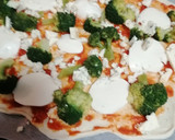 Foto del paso 3 de la receta: Pizza casera de brócoli