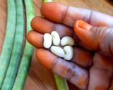A picture of step 4 of Fresh Black Eyed Peas (Cowpea) Curry.