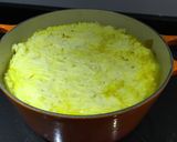 A picture of step 13 of Salmon and shrimp pie.