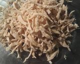 Foto del paso 2 de la receta: Salpicón de pollo a la oliva