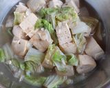 Foto langkah ke 4 dari resep Tumis Tahu Sawi Putih.