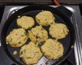 A picture of step 4 of Poha Appam.