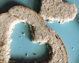 Foto del paso 2 de la receta: Huevo estrellado en pan