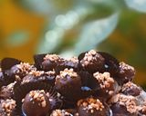 Foto langkah ke 5 dari resep BOLA-BOLA COKLAT.