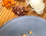 Foto del paso 1 de la receta: Empanadillas de ropa vieja y chupito de cocido