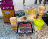 Foto del paso 1 de la receta: Pasta con jamón y nata
