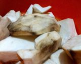 A picture of step 3 of Sweet potatoes in spicy porridge beans.