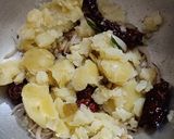 A picture of step 3 of Cream Cracker Potato Bites.