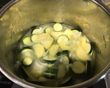 Foto del paso 2 de la receta: Crema de calabacín para la familia👪