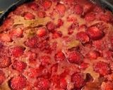 Une image de l'étape 2 de Clafoutis fruits rouges cuisson à la poêle.