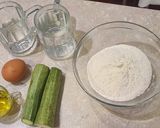 Foto del passaggio 1 della ricetta Schiacciatine di zucchine