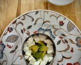 Foto del paso 2 de la receta: Timbal de mango, aguacate y queso fresco